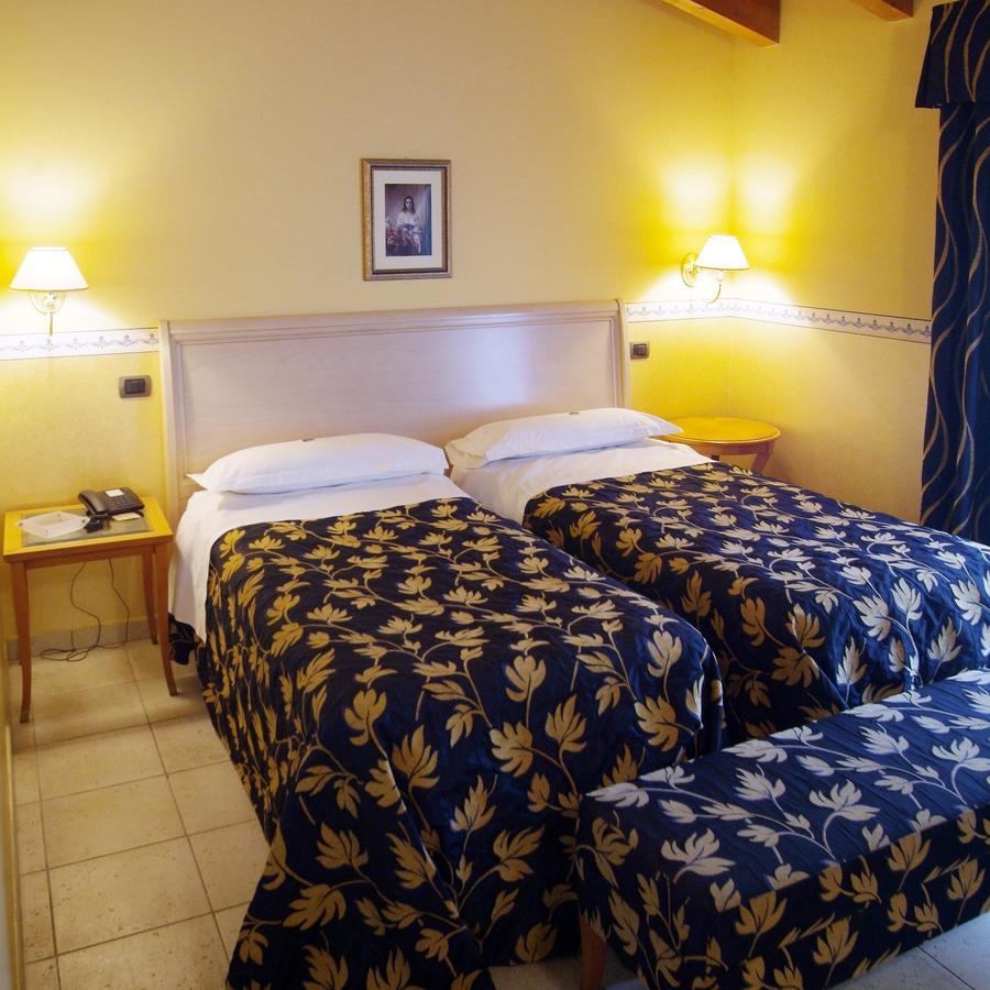 Hotel Ristorante Novecento Pegognaga Dış mekan fotoğraf